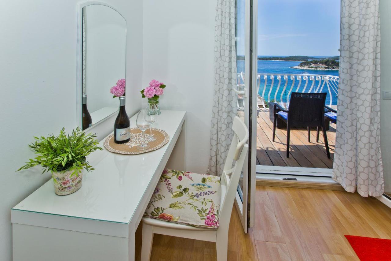 Rooms Carpe Diem Hvar Hvar Town Bagian luar foto