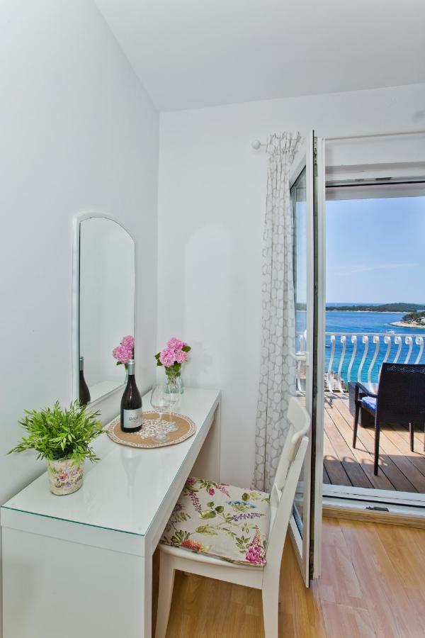 Rooms Carpe Diem Hvar Hvar Town Bagian luar foto